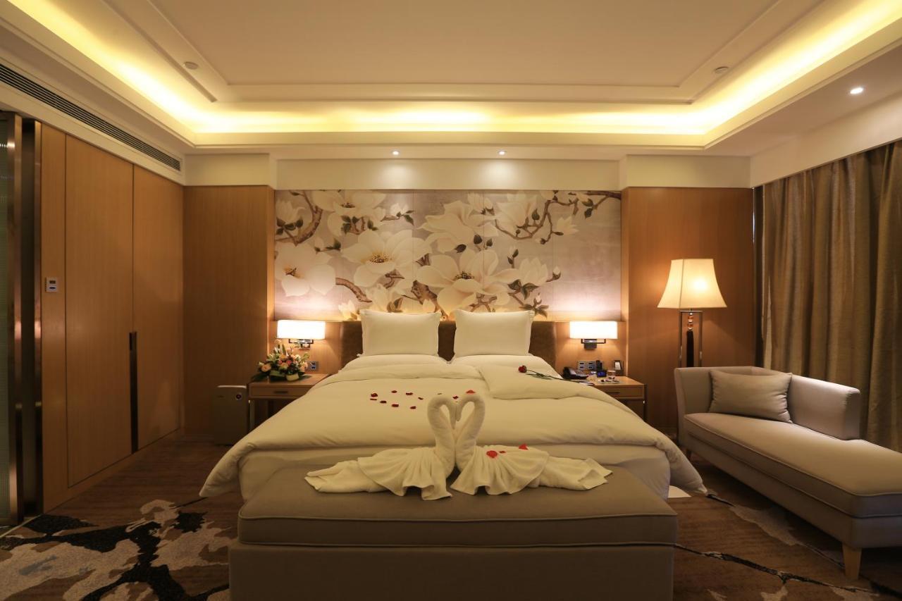 Howard Johnson Xiangyu Plaza Linyi Linyi  Eksteriør bilde