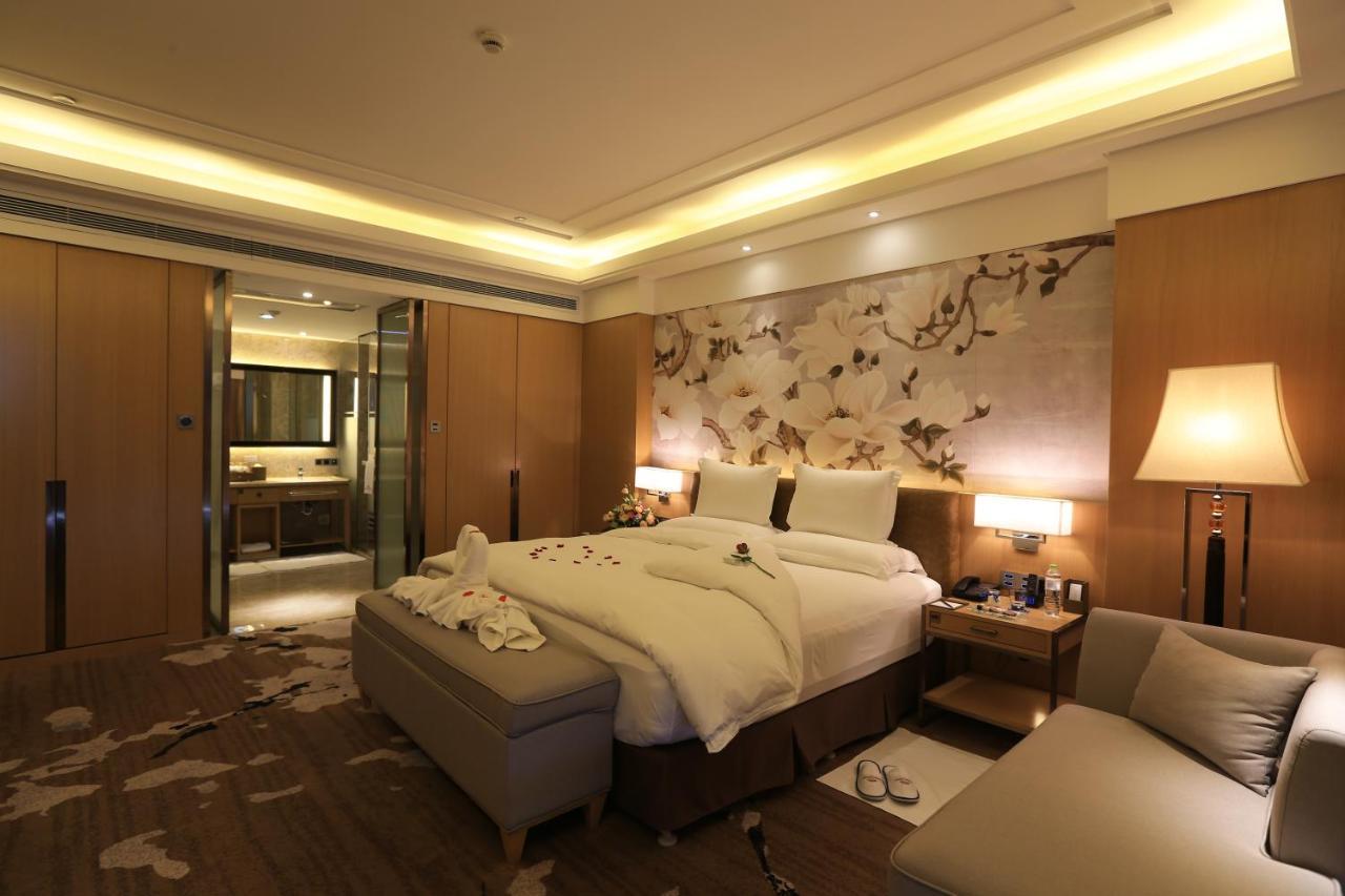Howard Johnson Xiangyu Plaza Linyi Linyi  Eksteriør bilde